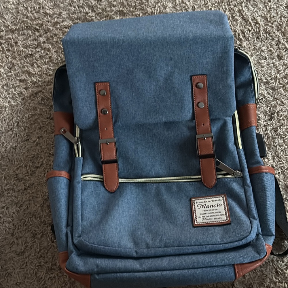 Smart Charging Backpack – Stay Powered Anywhere!